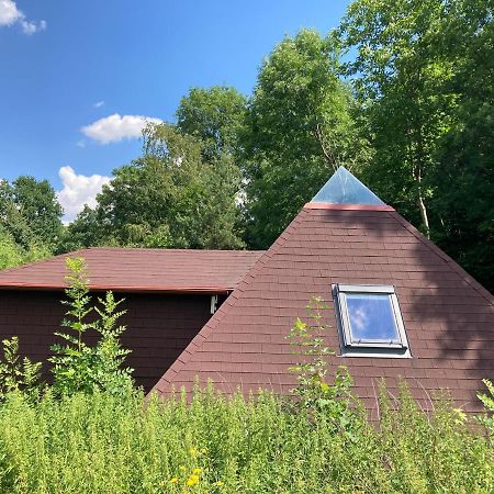 Pyramida Villa Nasavrky Buitenkant foto