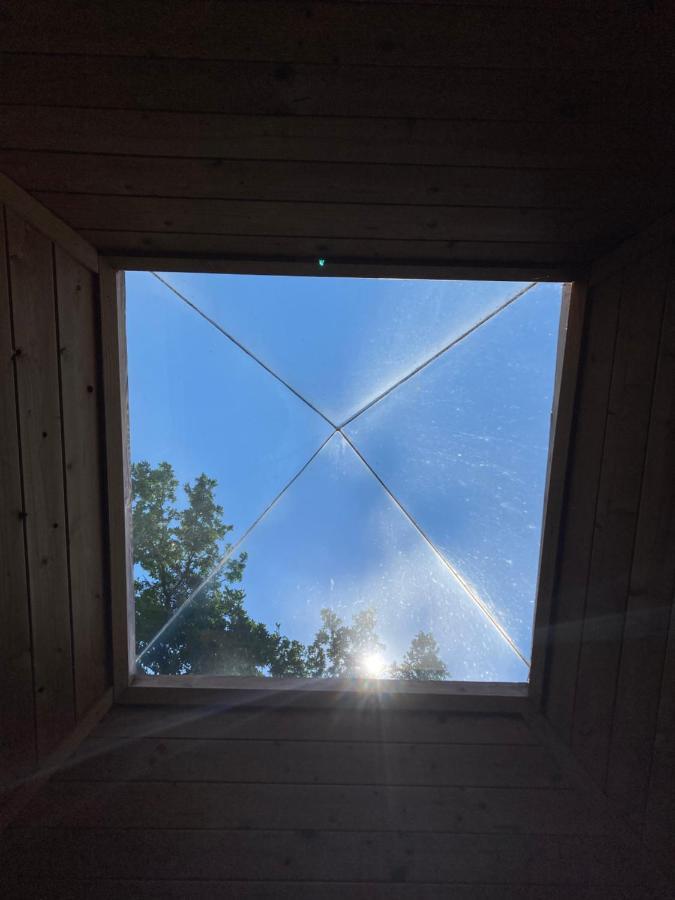 Pyramida Villa Nasavrky Buitenkant foto